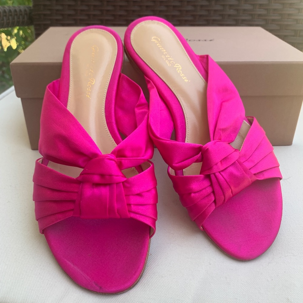 Gianvito Rossi satin sandals